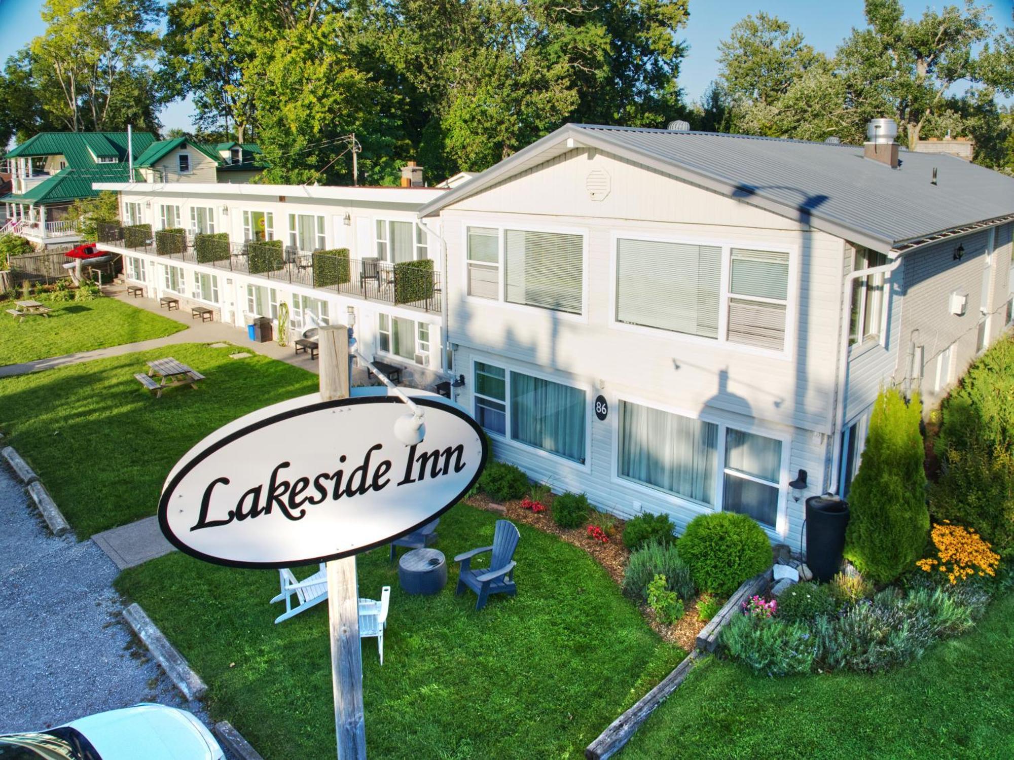 Lakeside Inn オリリア エクステリア 写真